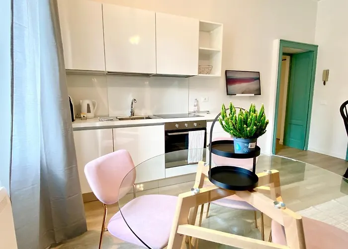 Apartament Fara Cinque By Vrmd Hospitality Mediolan